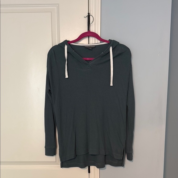 Freefly Green Relaxed Long Sleeve Hoodie - Picture 1 of 3